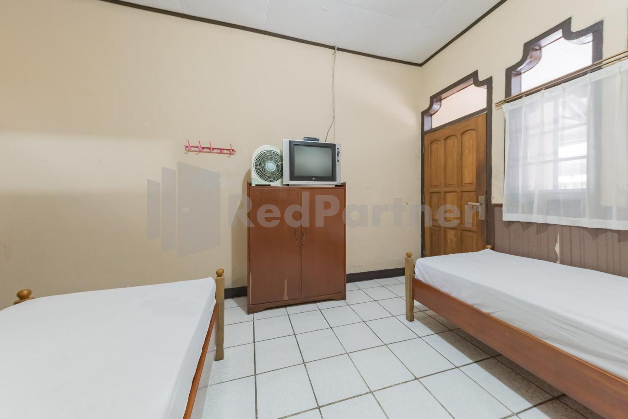 Homestay Pkpn Garut Mitra Reddoorz Екстериор снимка