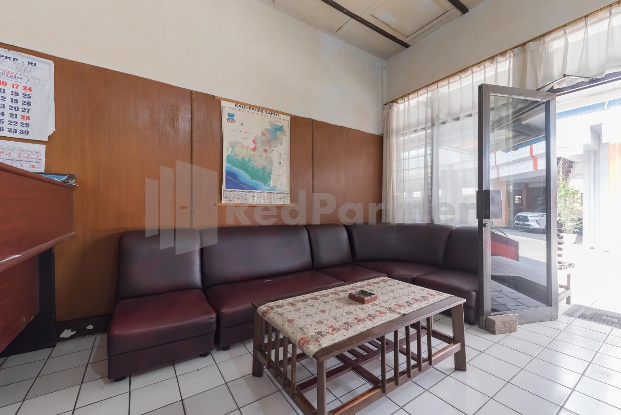 Homestay Pkpn Garut Mitra Reddoorz Екстериор снимка