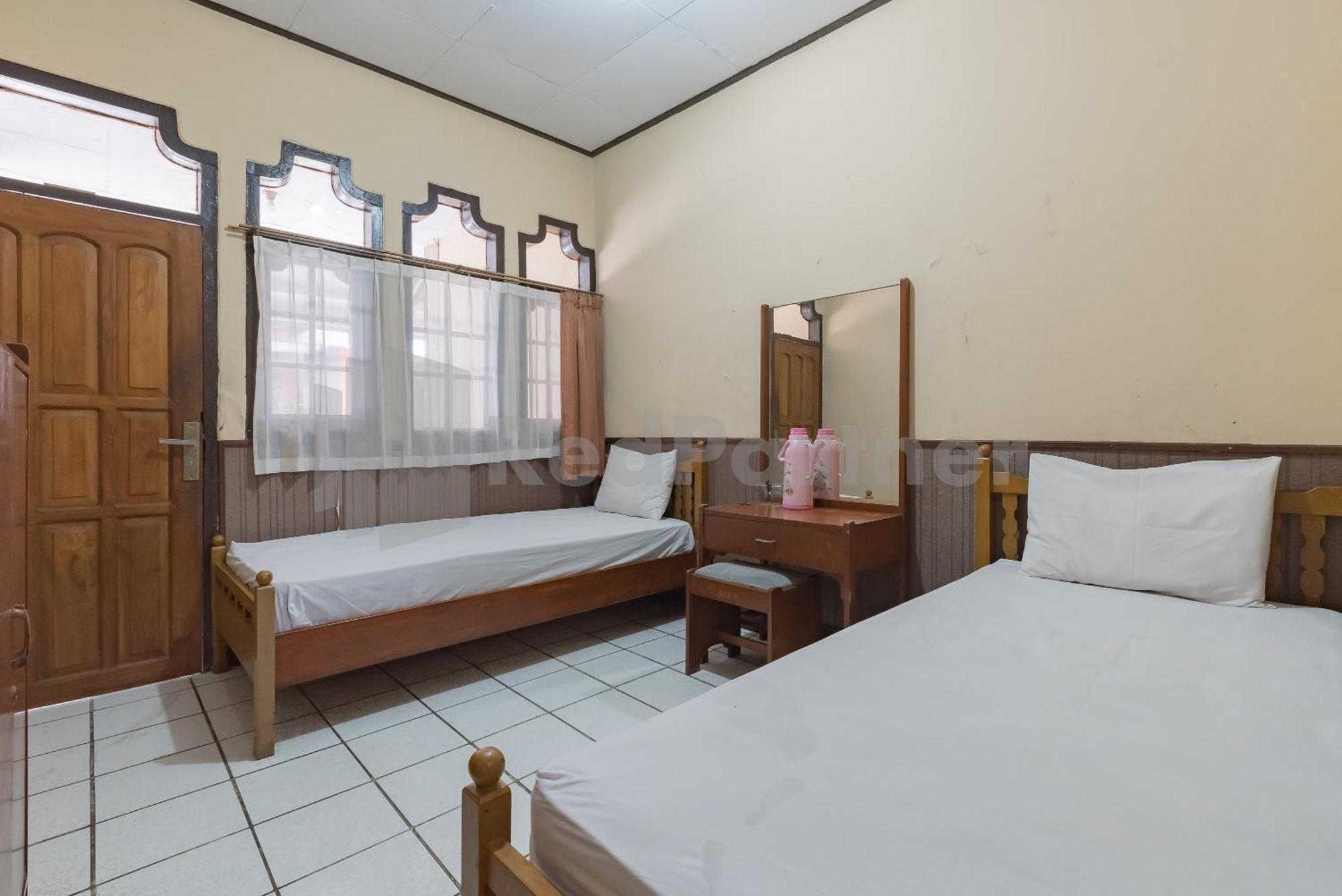 Homestay Pkpn Garut Mitra Reddoorz Екстериор снимка